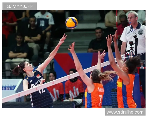 女排荷兰队在国际赛场上对阵荷兰队的精彩对决与战术分析 女排荷兰队在国际赛场上对阵荷兰队的精彩对决与战术分析