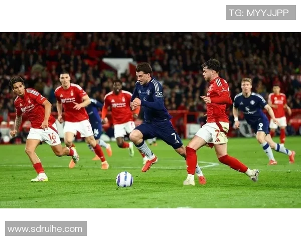 2018年曼联与曼城激战回顾：红魔与蓝月亮的巅峰对决