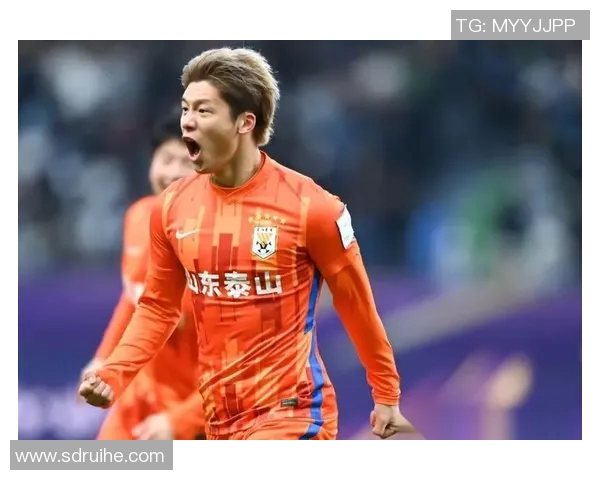 2018年鲁能与重庆精彩对决比赛录像回顾与分析