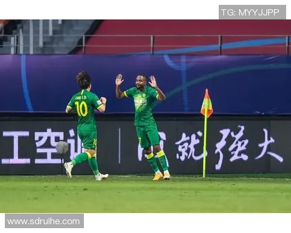 中赫国安与武汉队精彩对决直播全程回顾与分析 中赫国安与武汉队精彩对决直播全程回顾与分析