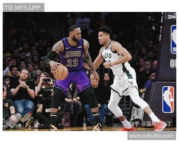 湖人对阵雄鹿赛前深度分析及双方关键球员表现预测
