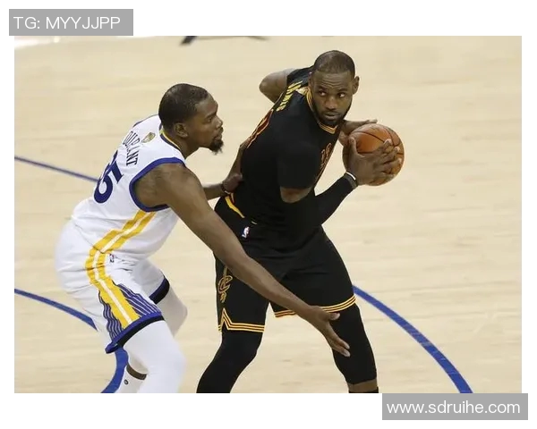 瓦伦西亚与尤文图斯激战正酣比分揭晓引发球迷热议