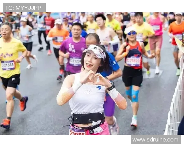 武汉飞盘队在城市马拉松积分榜中以68分稳居第一名引发关注 武汉飞盘队在城市马拉松积分榜中以68分稳居第一名引发关注